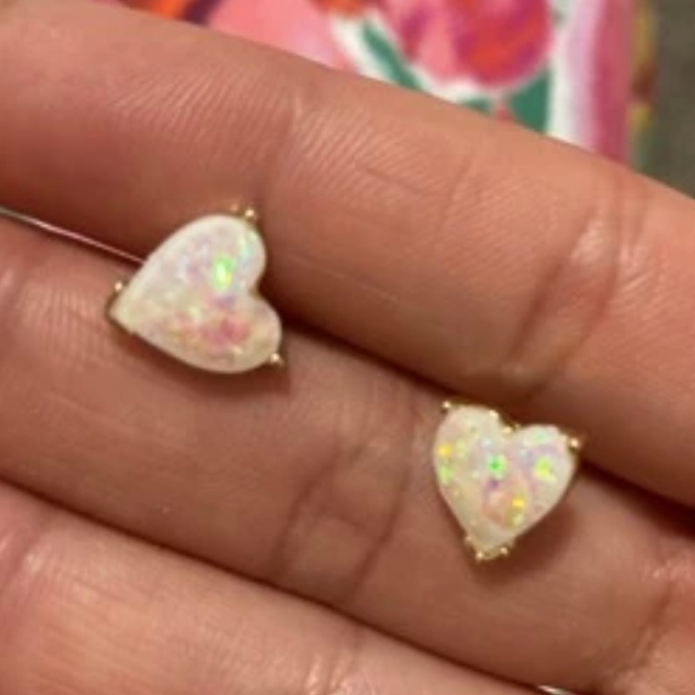 Dainty heart earrings